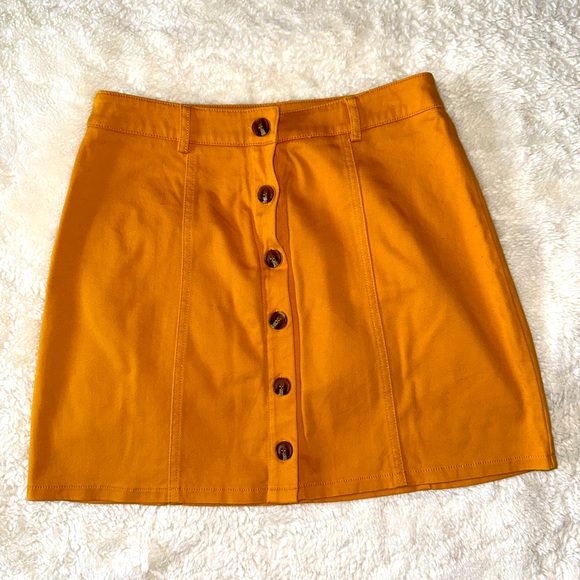 Great Condition Forever21 Yellow Button Up Mini Skirt Medium - Picture 1 of 3